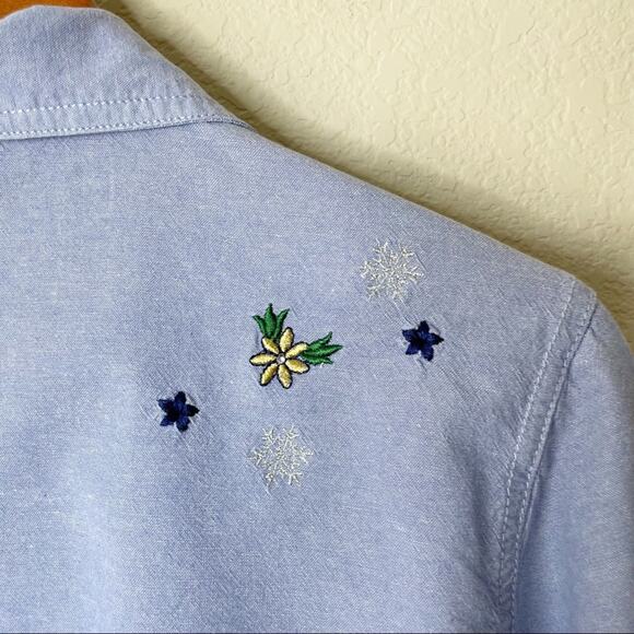 White Stag Embroidery Holidays Christmas Cotton Button Up Shirt Women's M - Picture 9 of 10